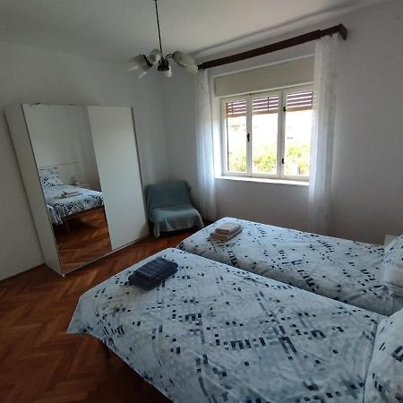 Ferienwohnung Rotor Pula Exterior foto