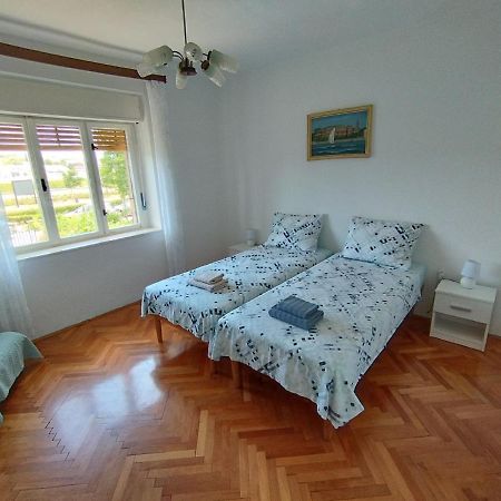 Ferienwohnung Rotor Pula Exterior foto