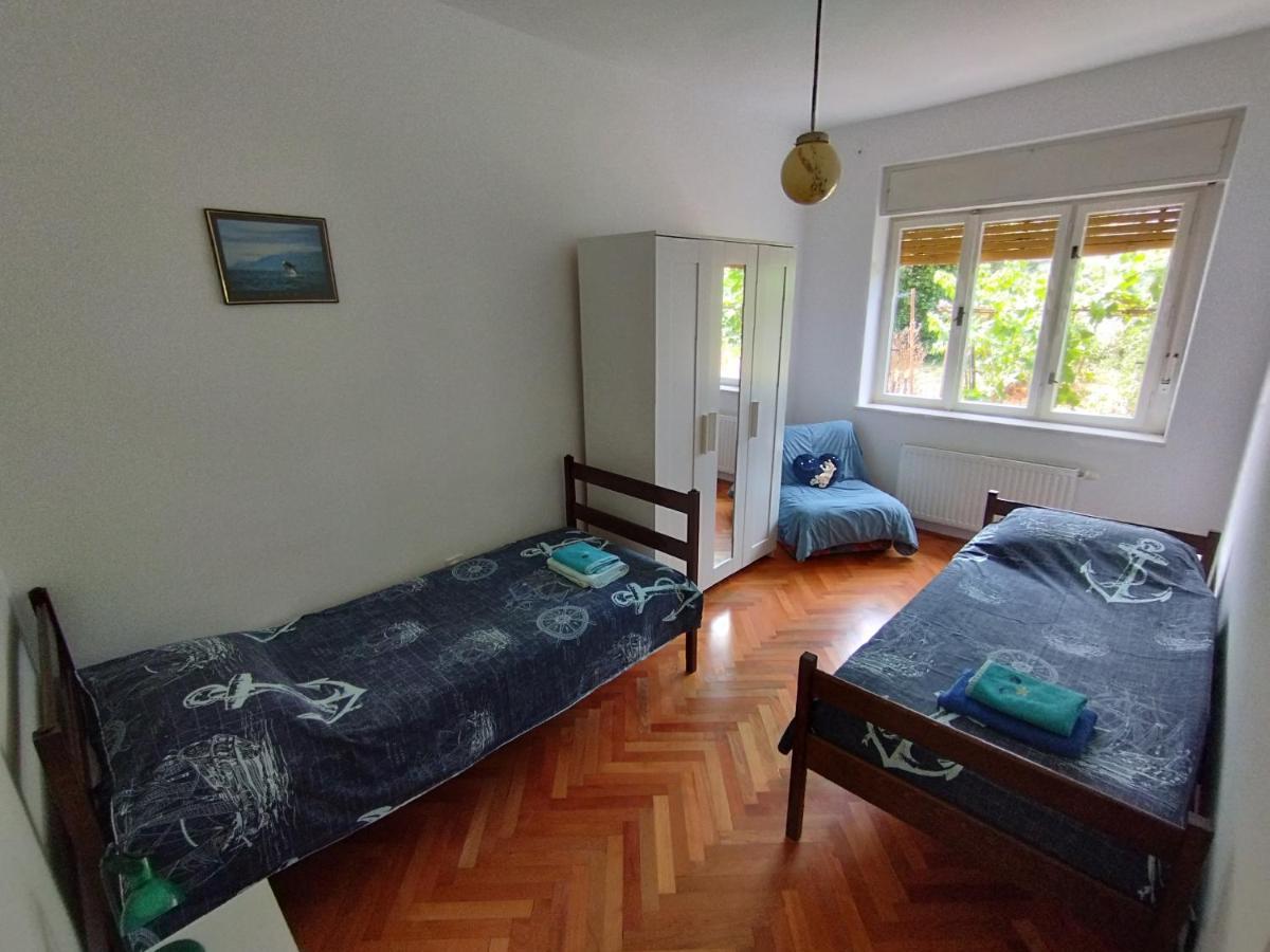 Ferienwohnung Rotor Pula Exterior foto